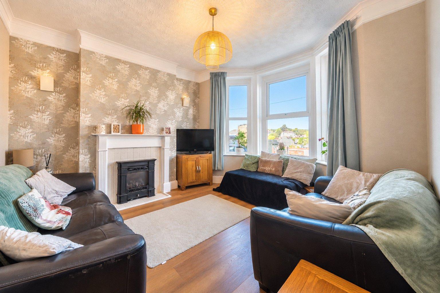property-img
