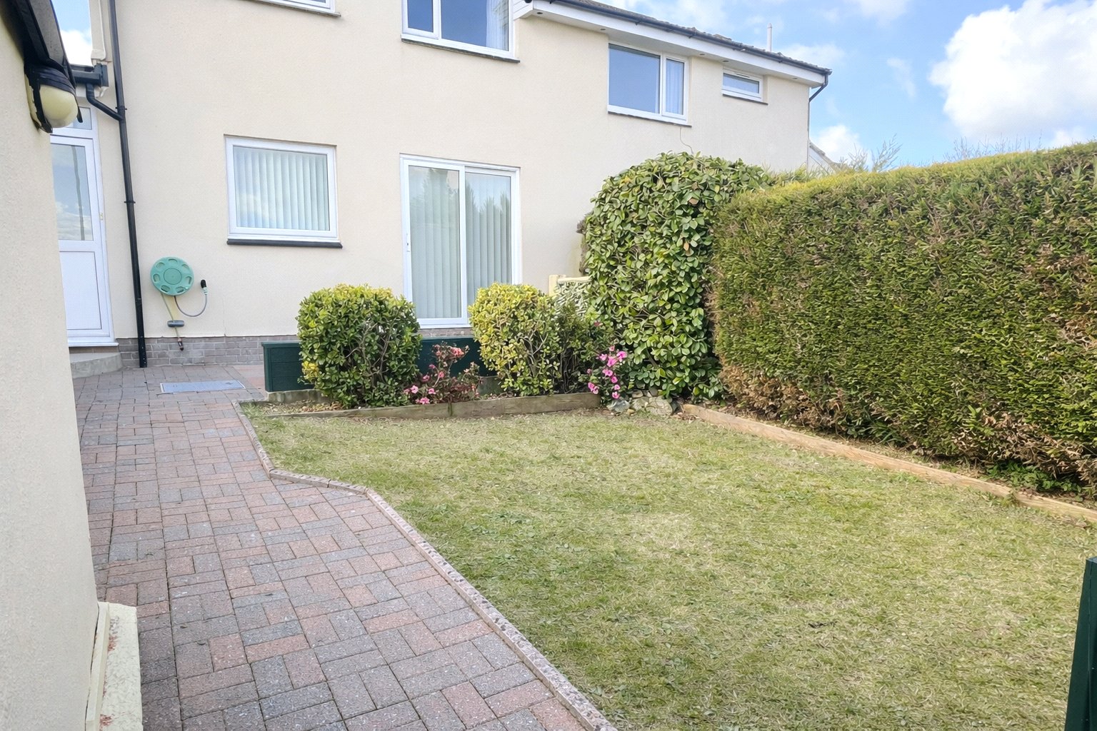 property-img