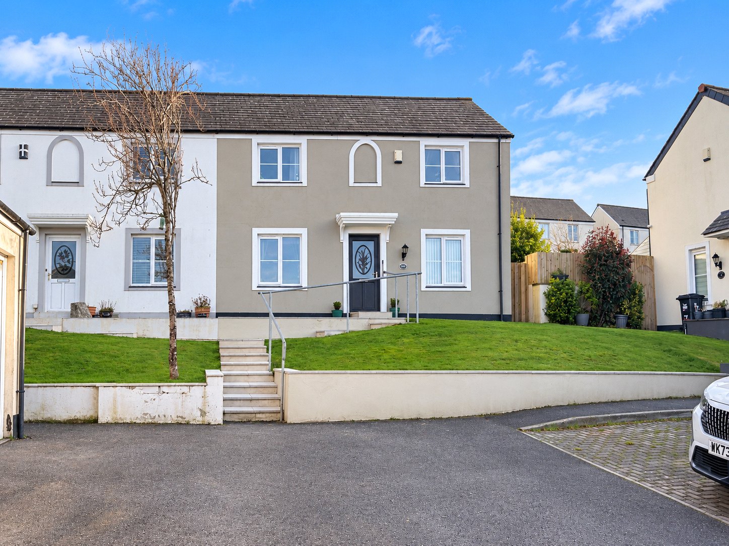 property-img