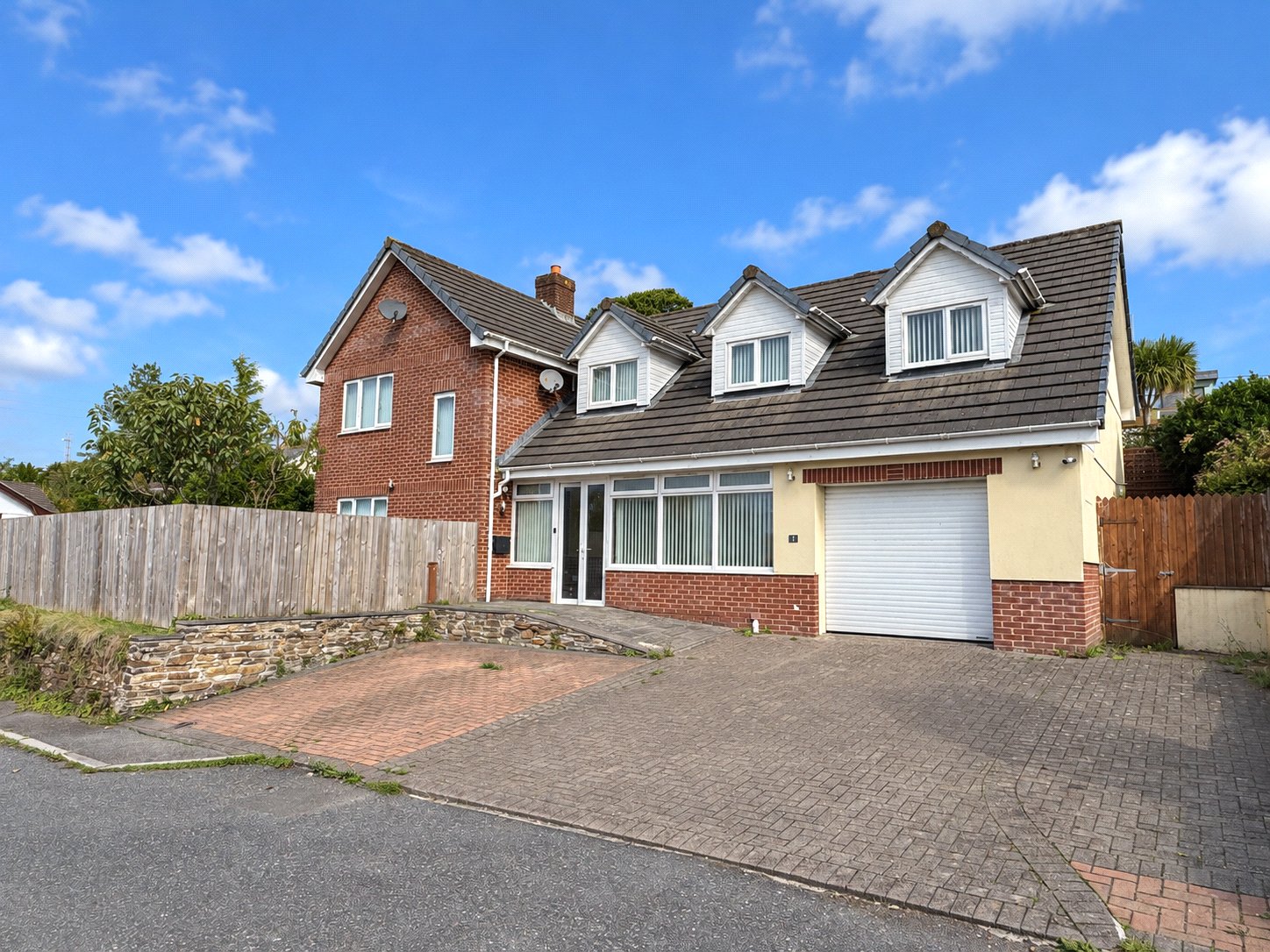 property-img