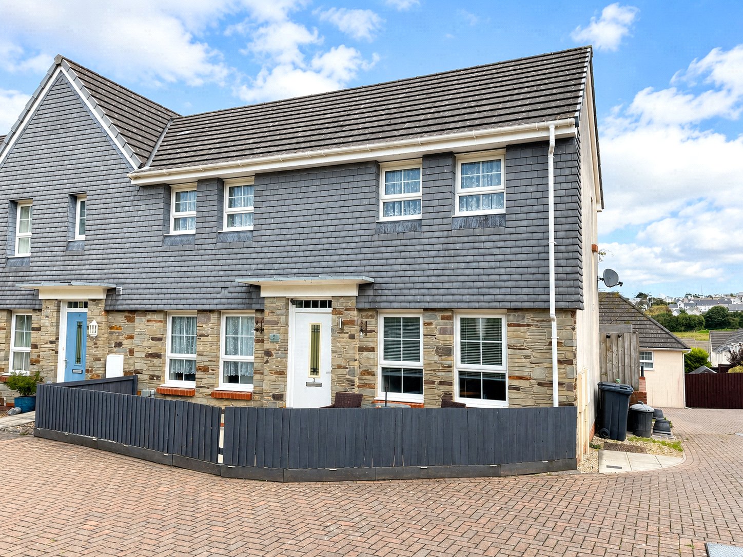property-img