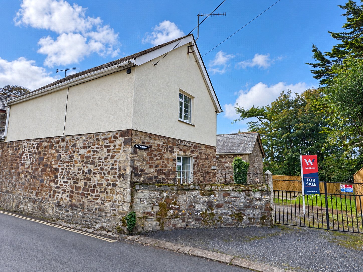 property-img