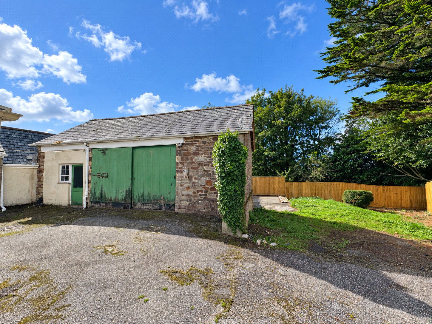 property-img