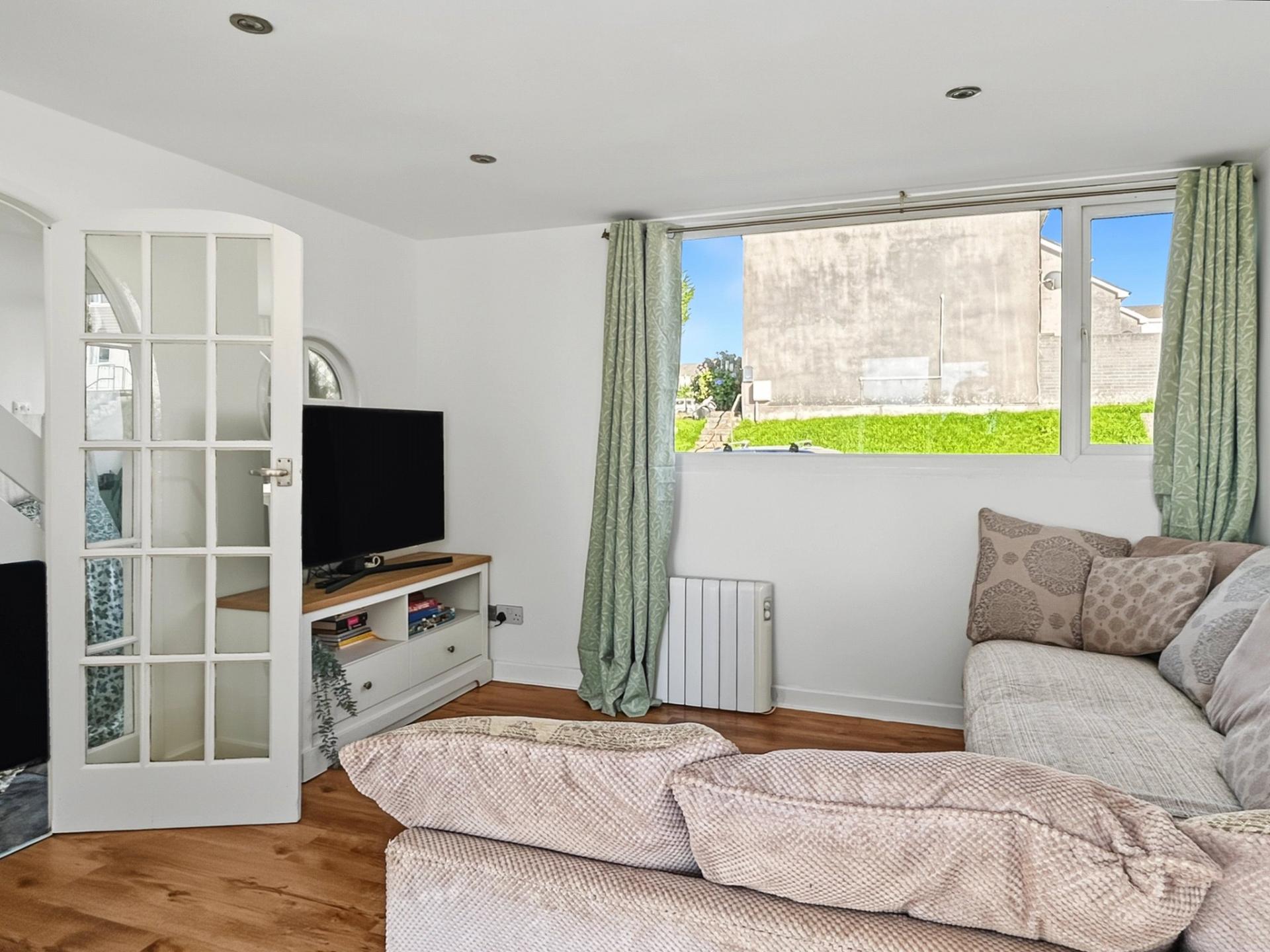 property-img