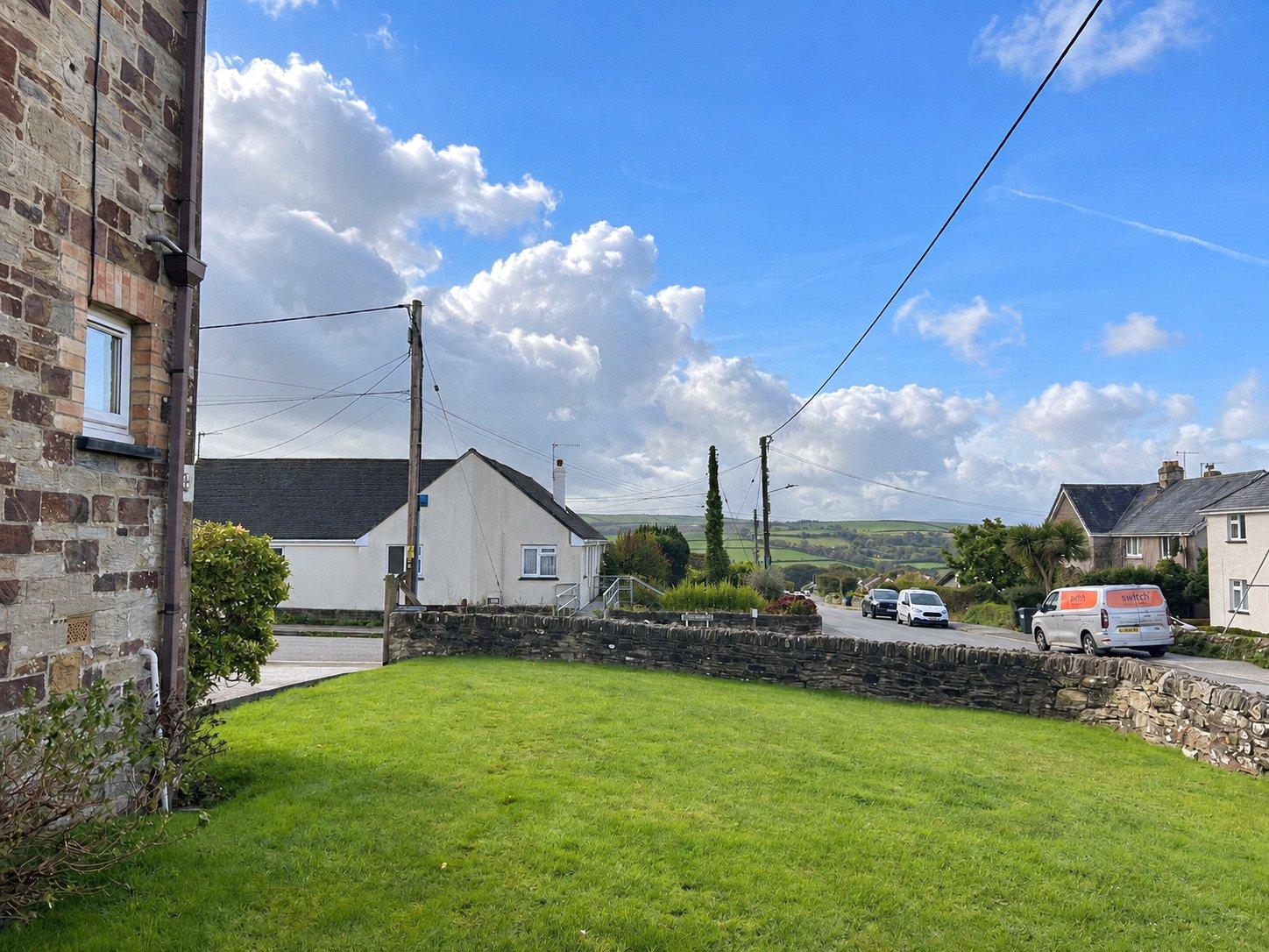 property-img