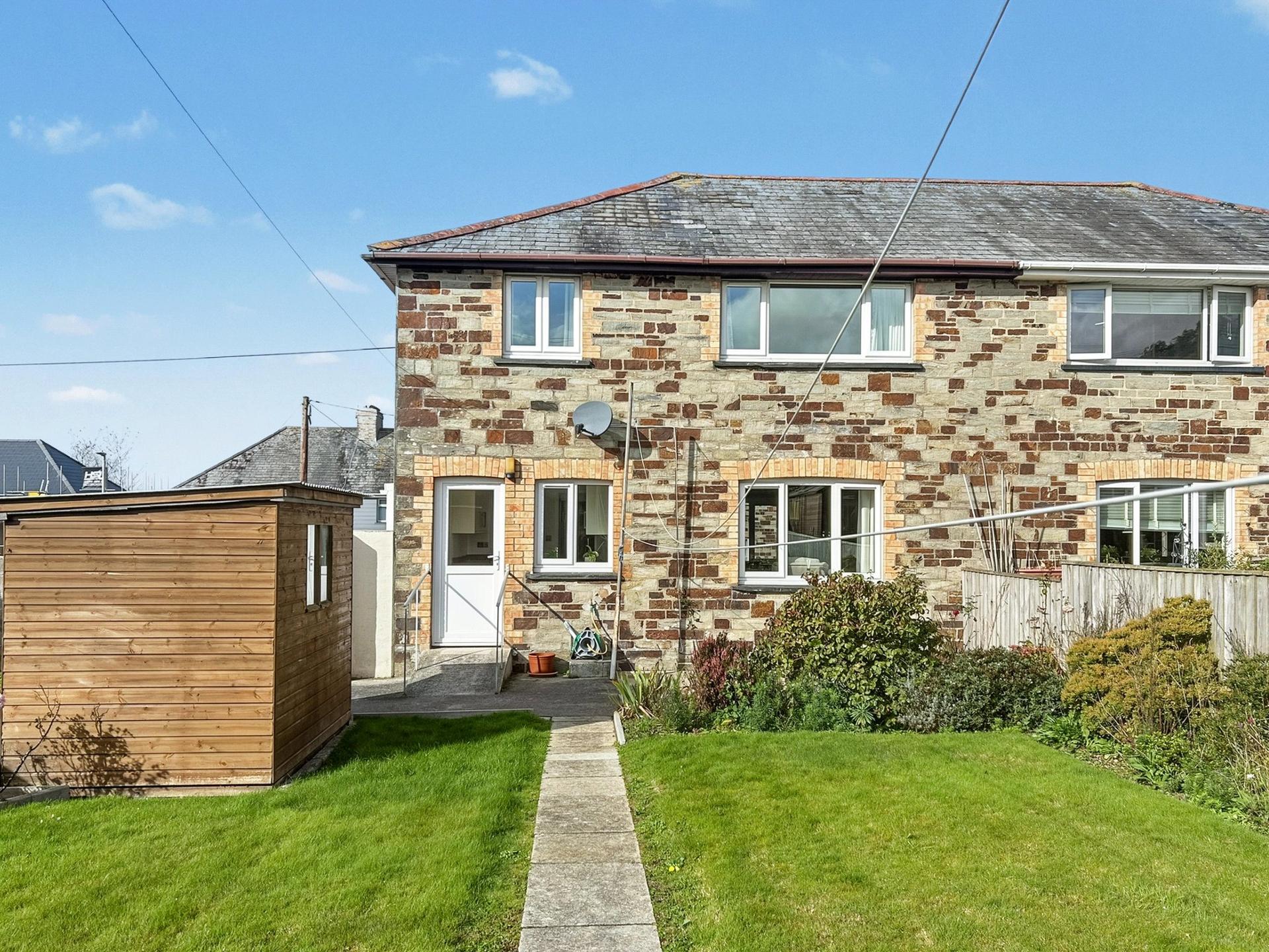 property-img