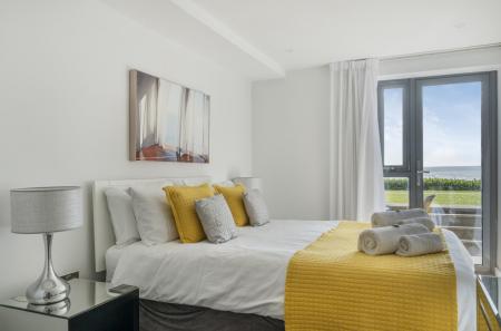 1437080-11-69c7cf...