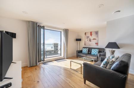 1437080-2-69c7cf6...