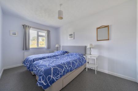 1440968-12-69d658...