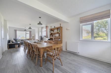 1440968-21-69d659...