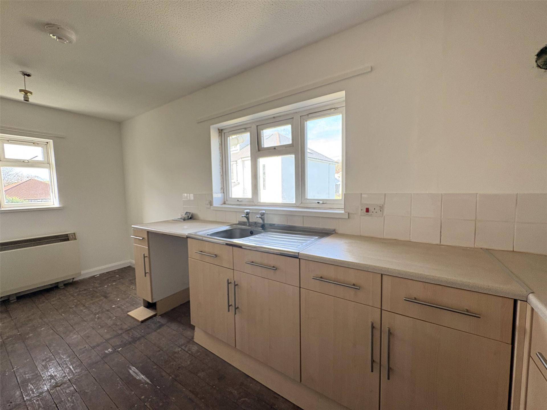 property-img