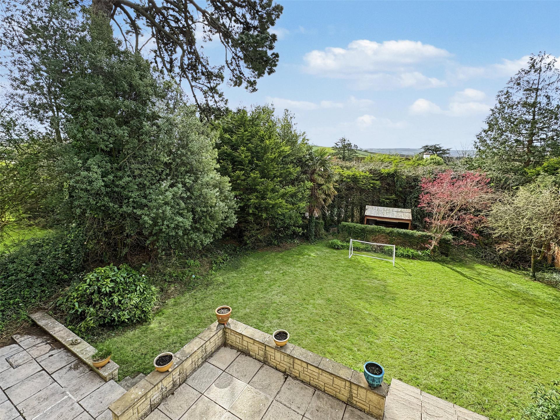 property-img