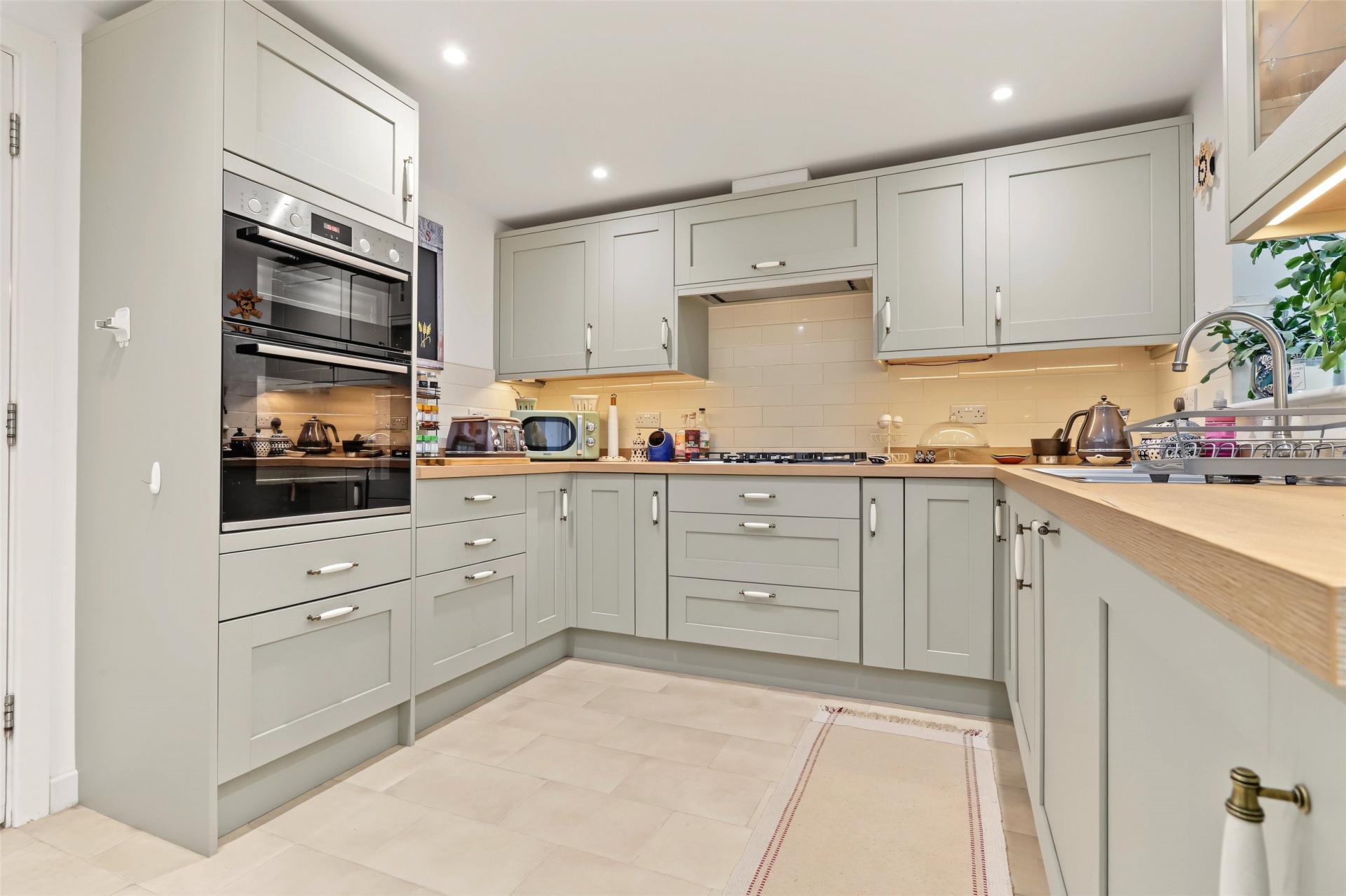 property-img