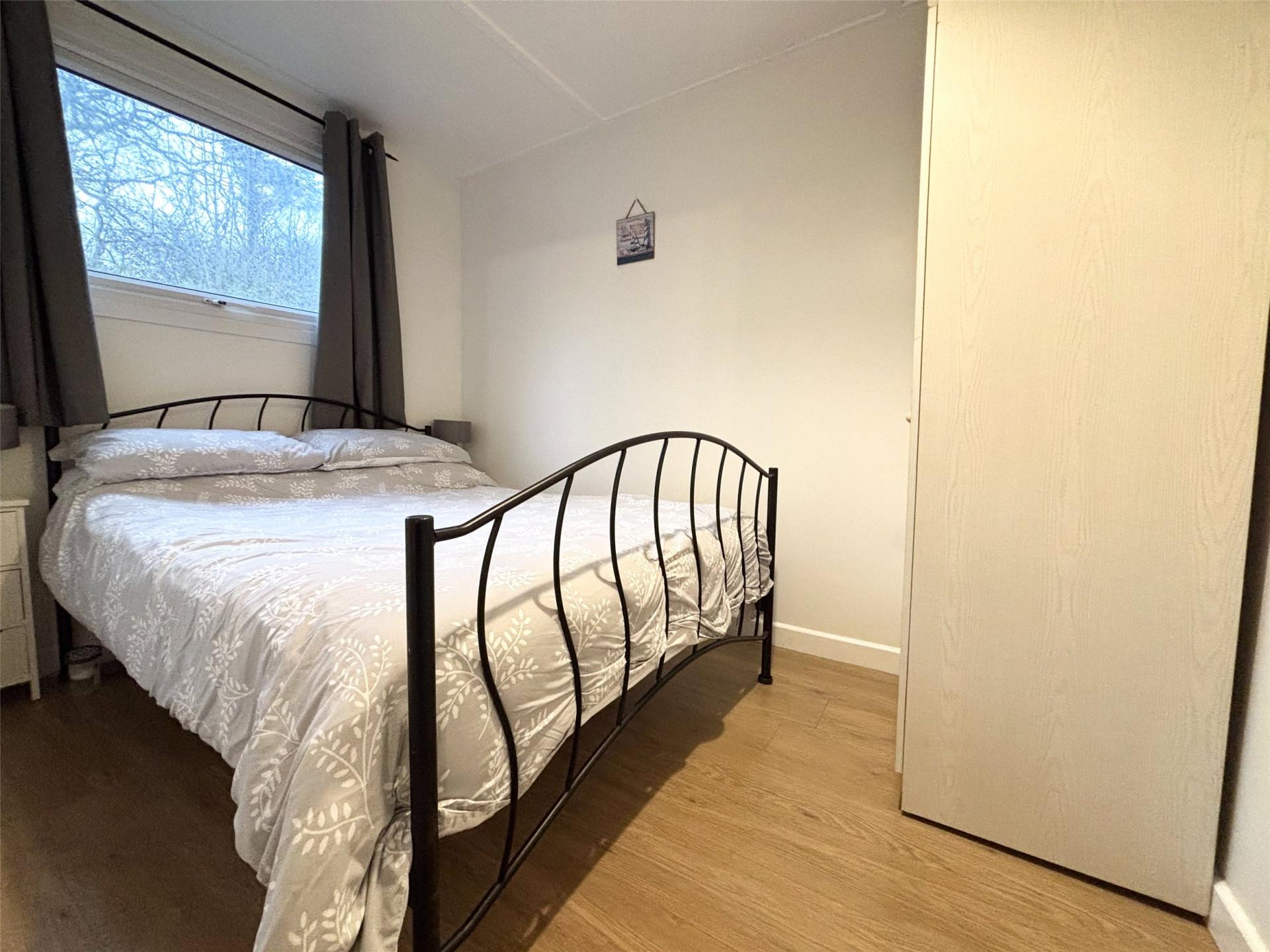 property-img