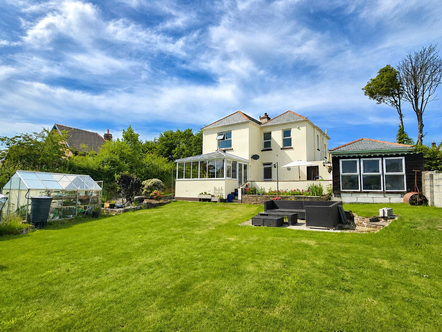 property-img