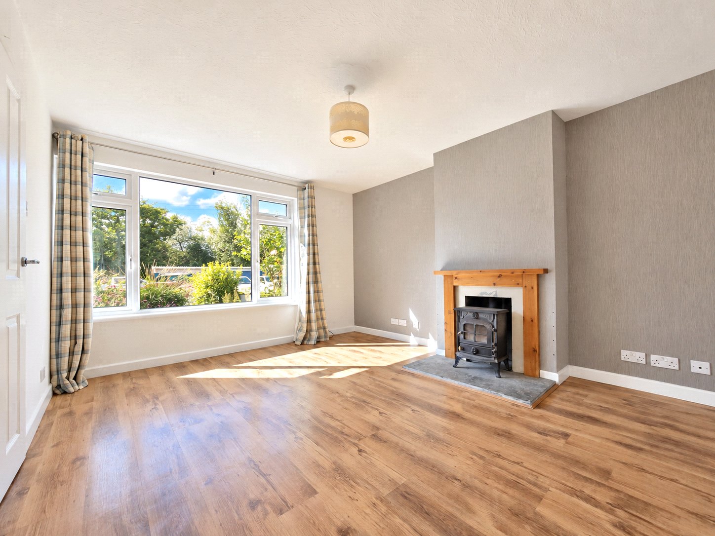 property-img