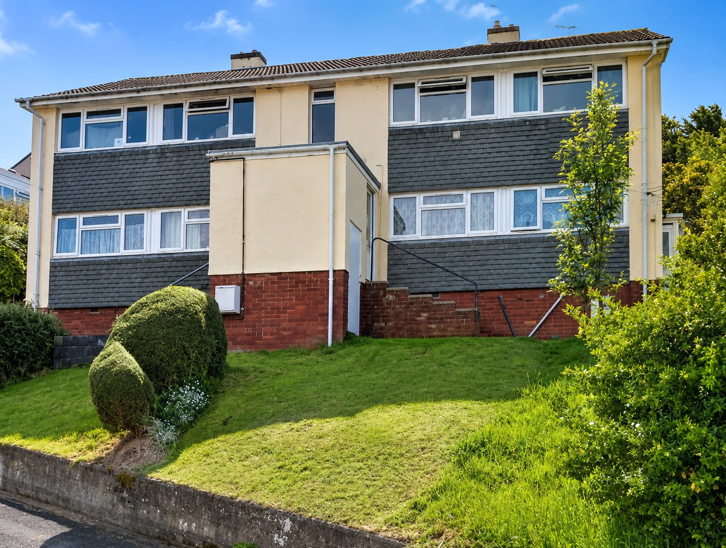 property-img