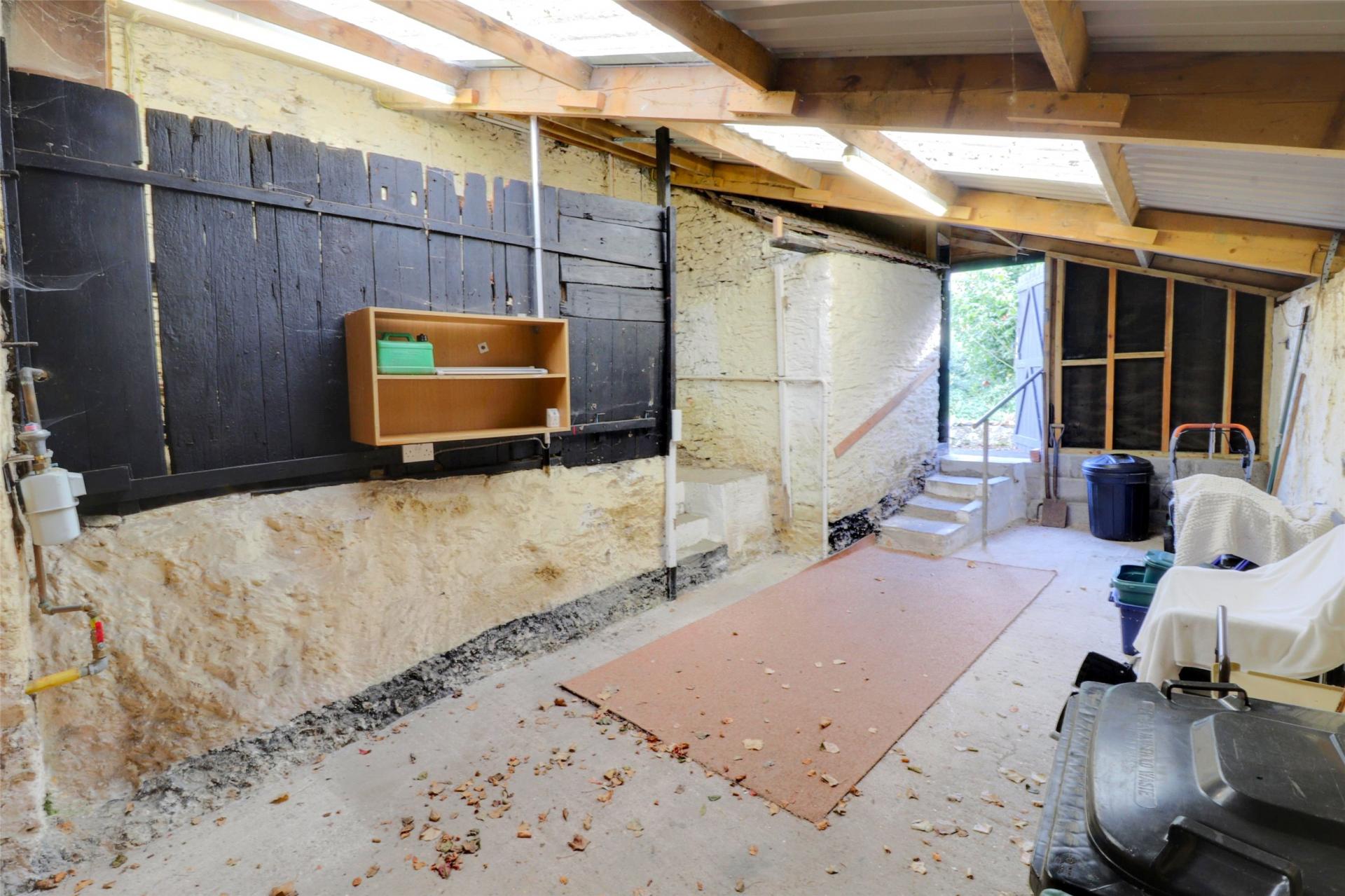 property-img