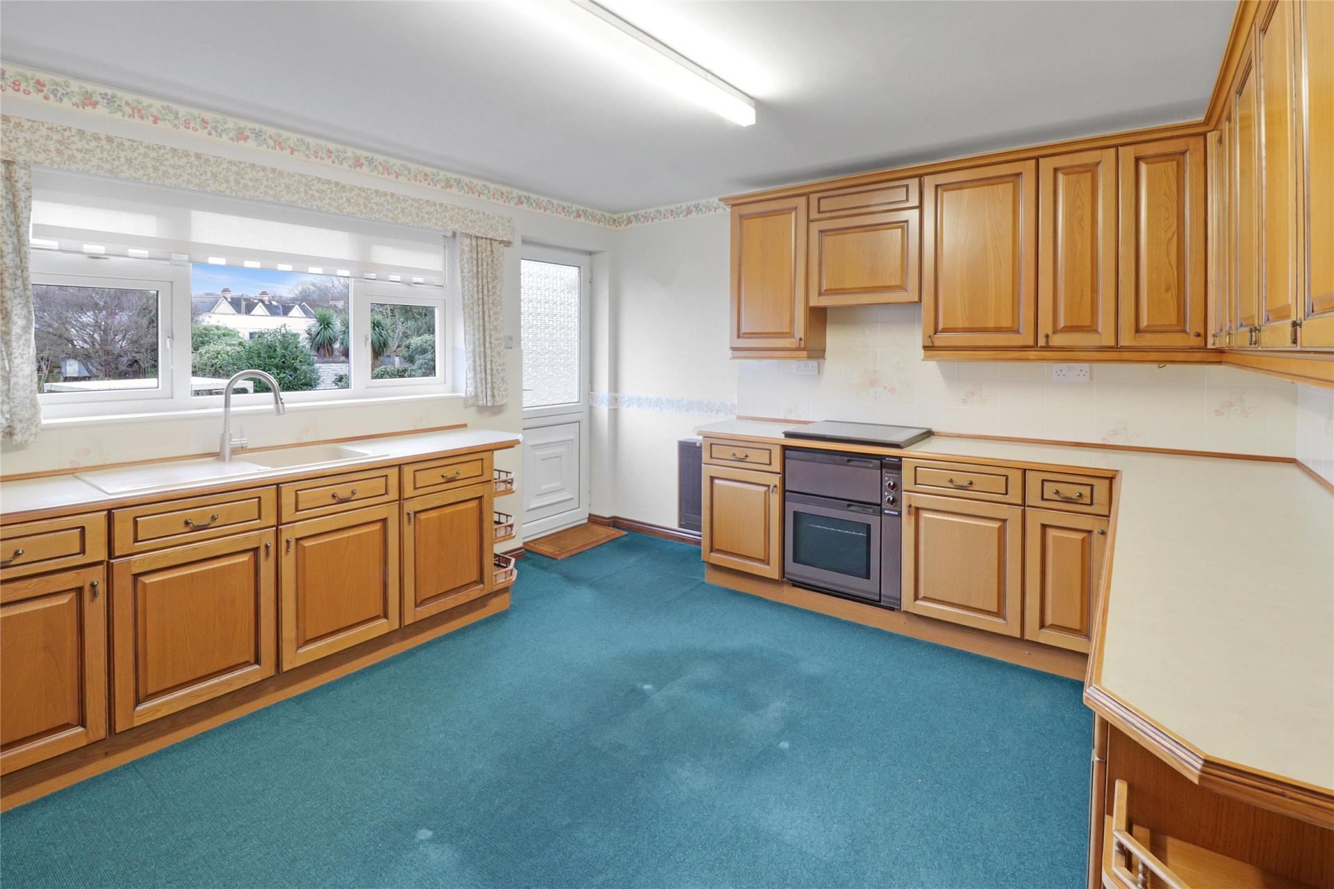 property-img
