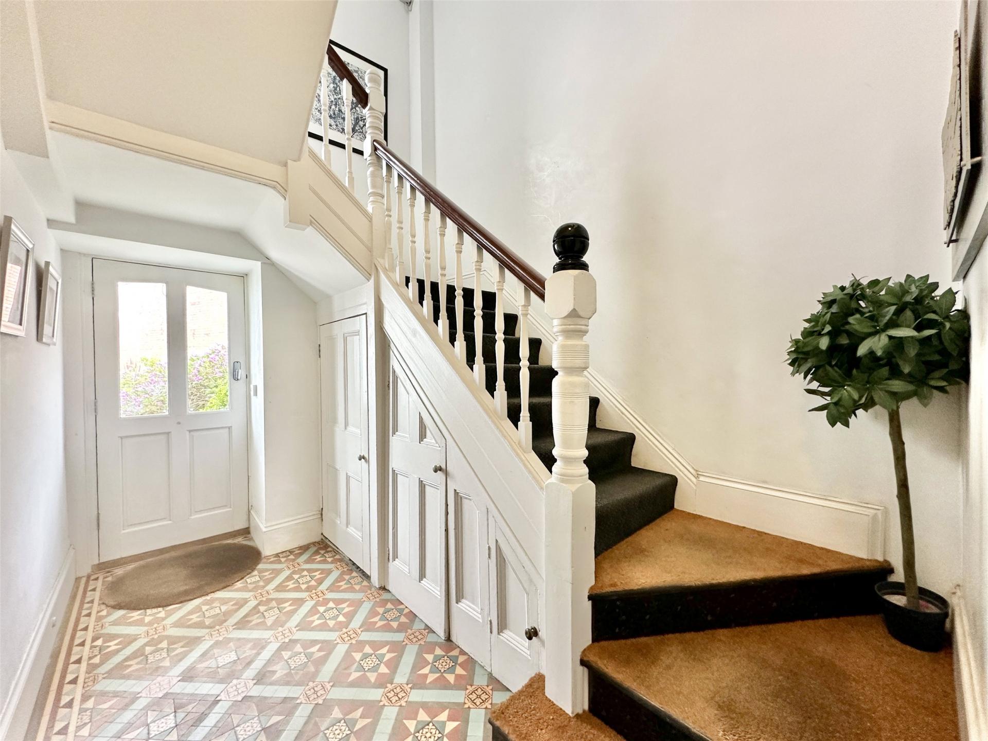 property-img