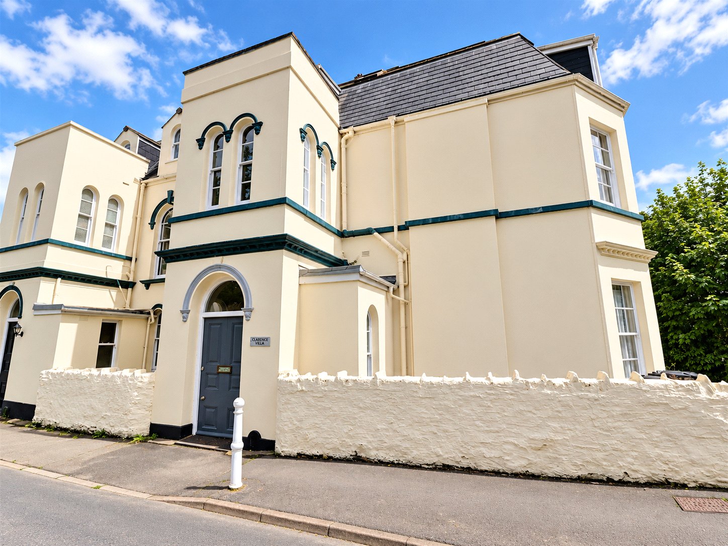 property-img
