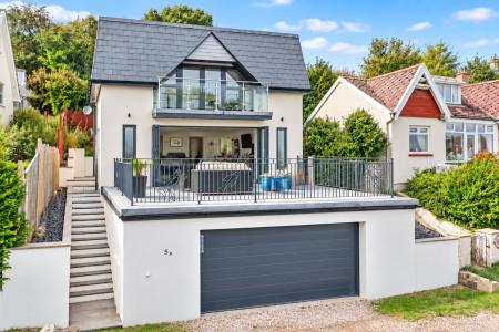 Combe Park, Ilfracombe, Devon, EX34 - Webbers