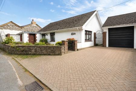 Buzzacott Lane, Combe Martin, Ilfracombe, Devon, EX34 - Webbers