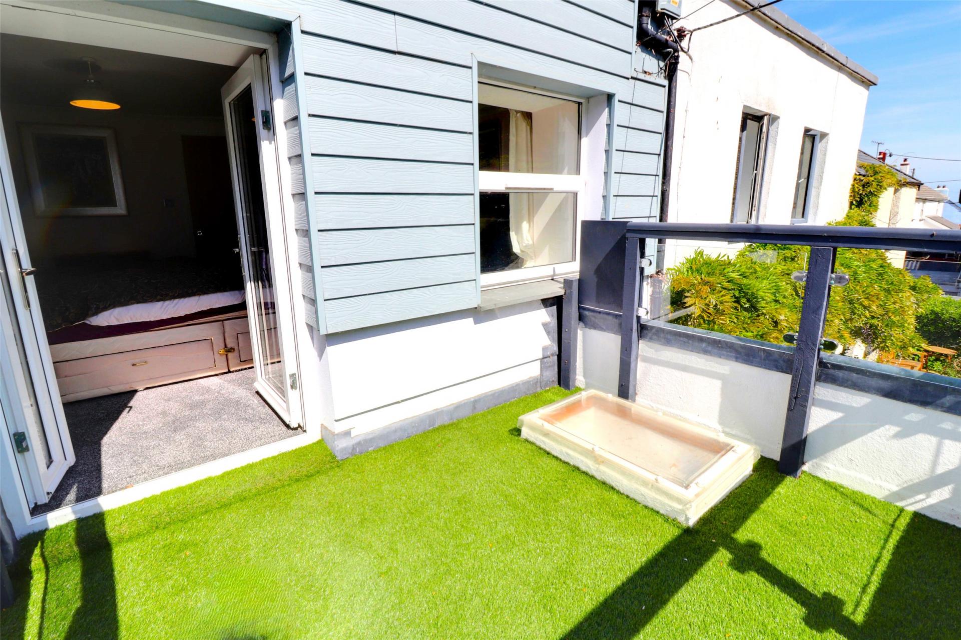 property-img