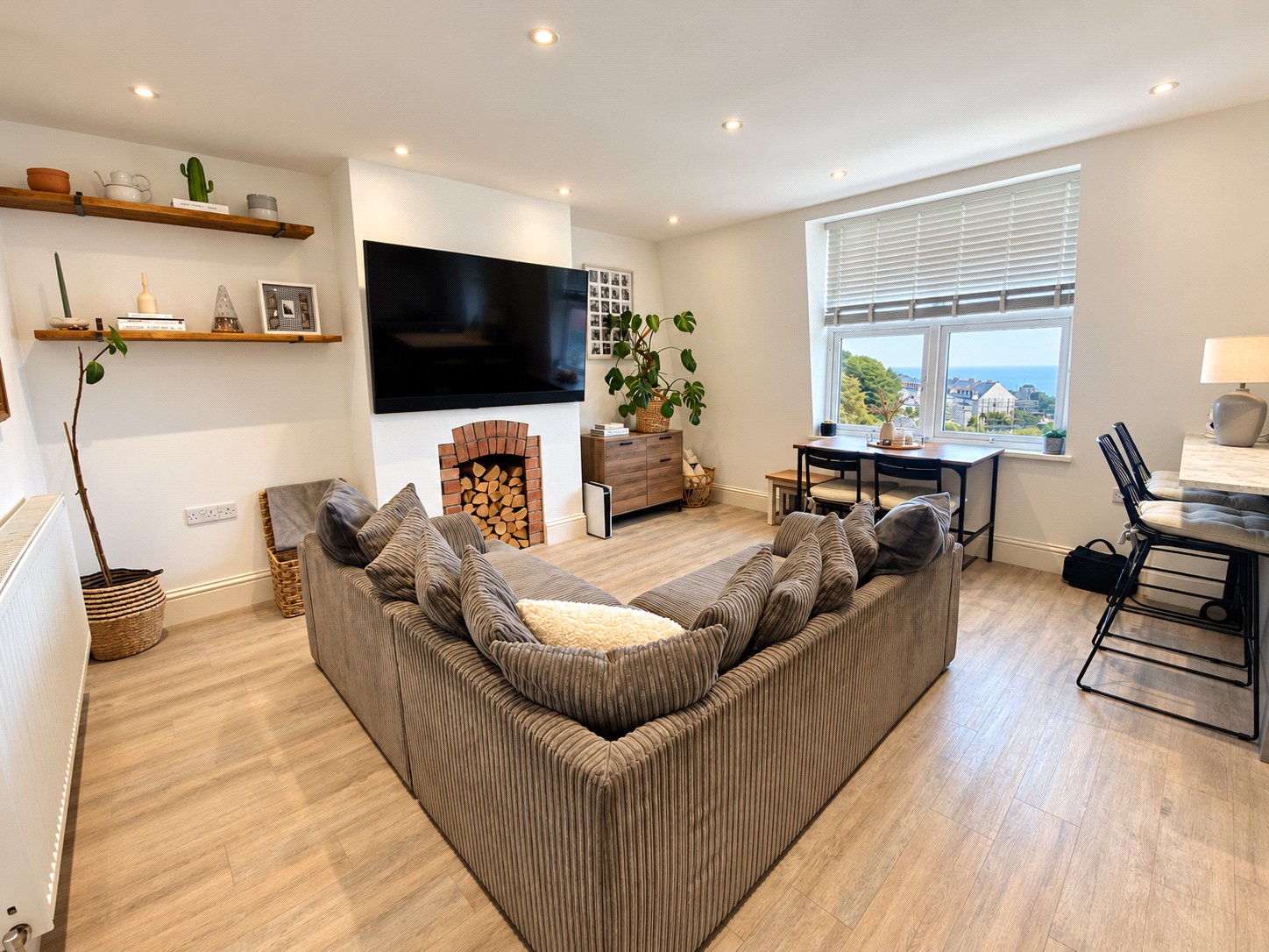 property-img