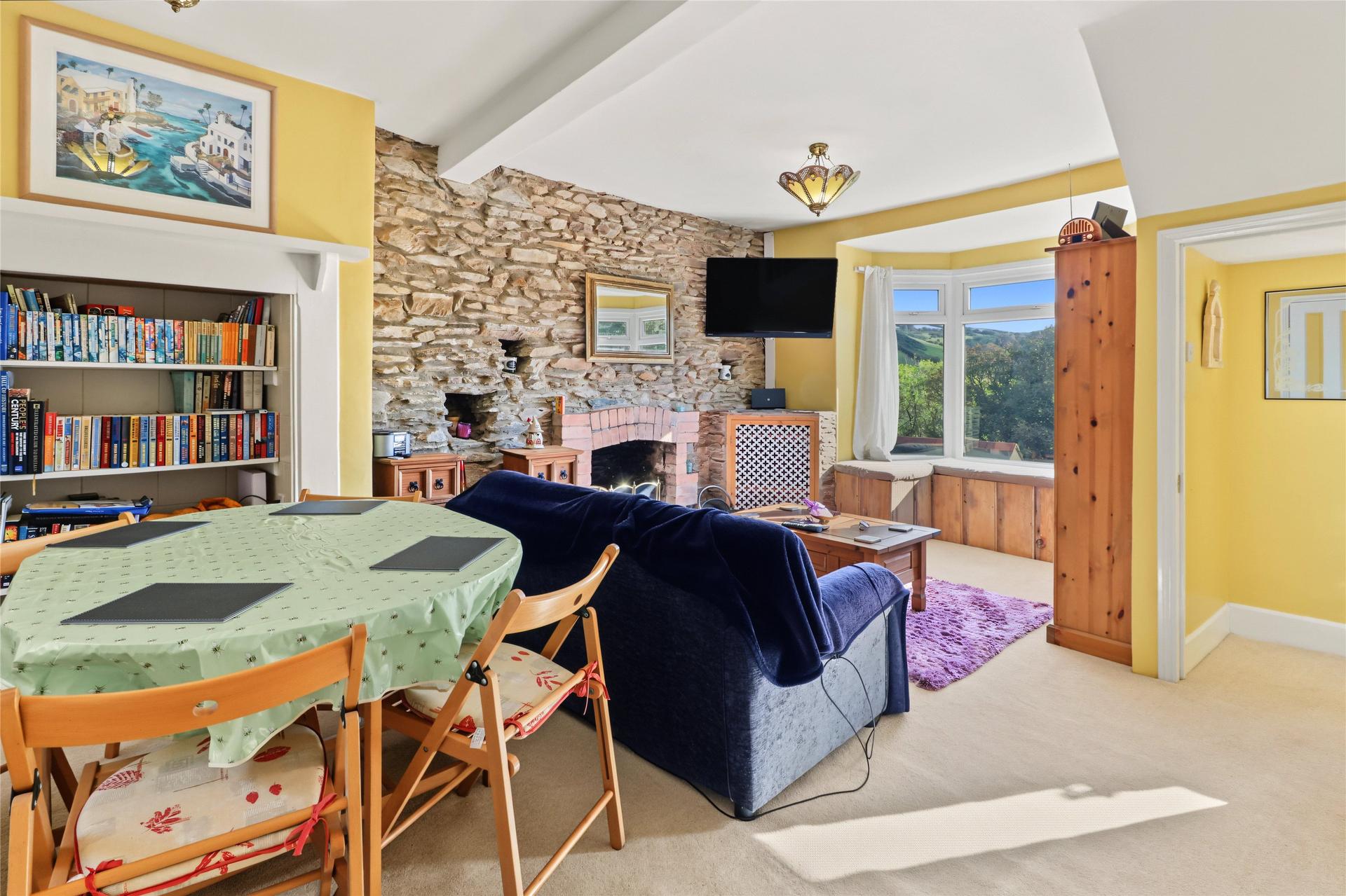 property-img