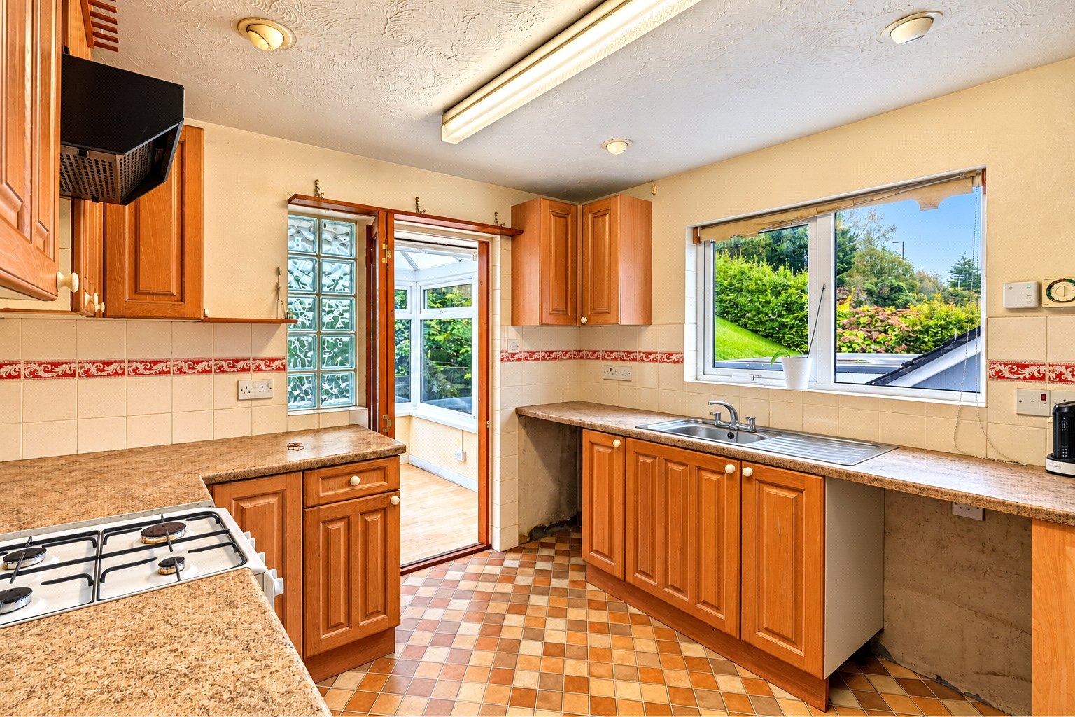 property-img