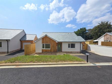 Dunheved Gardens, Launceston, Cornwall, PL15 - Webbers