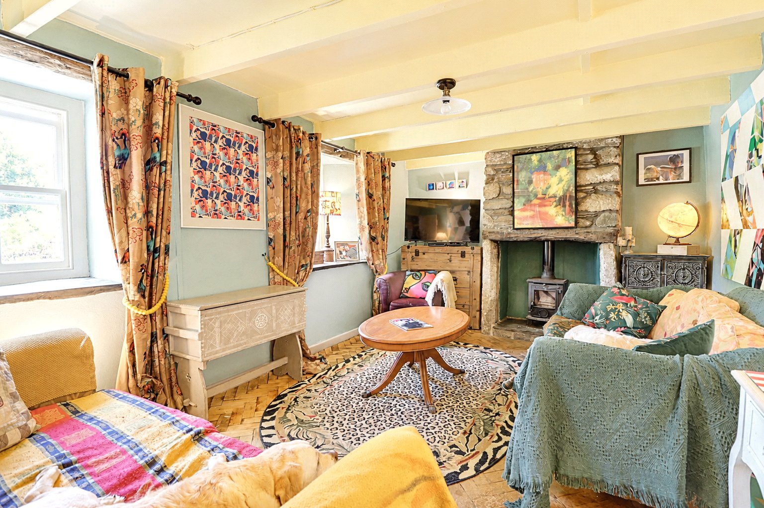 property-img
