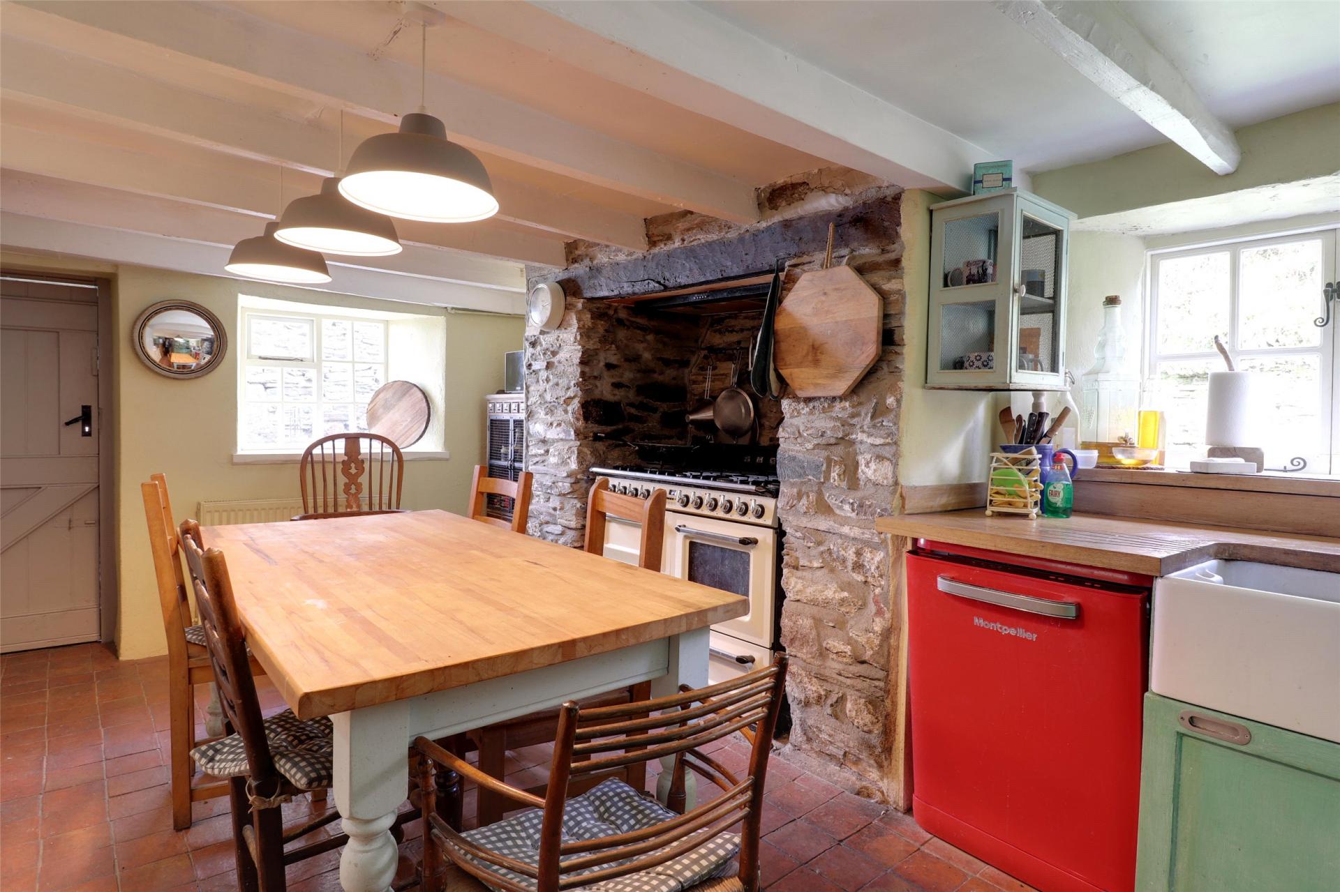 property-img