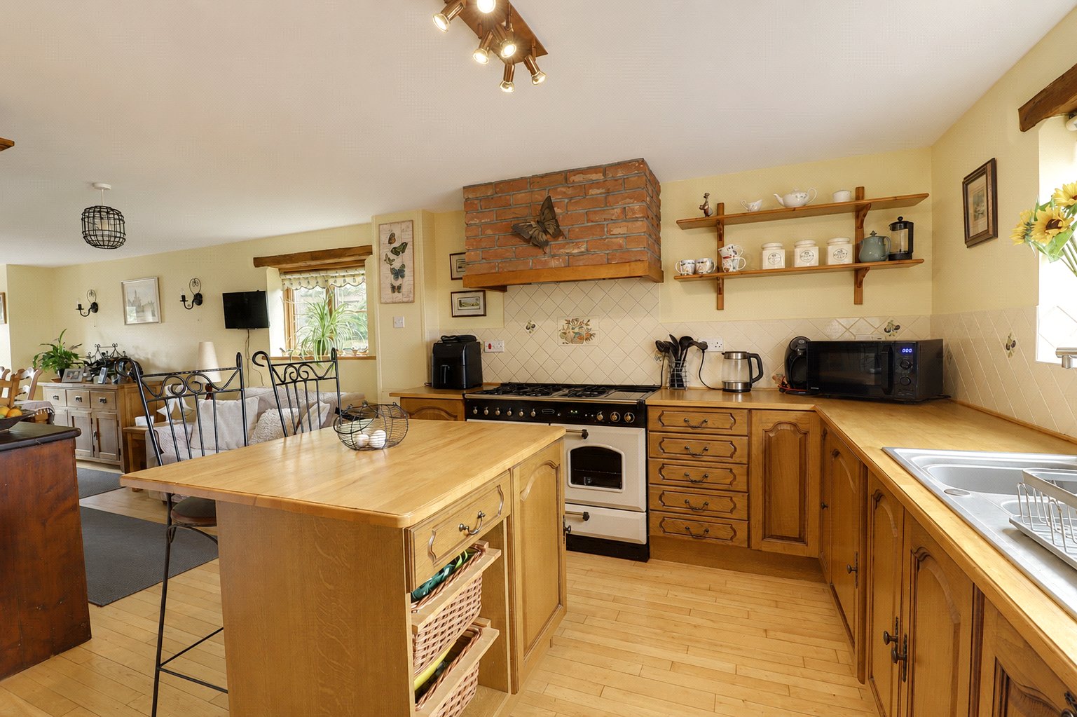 property-img
