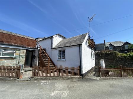 Newport Square, Launceston, Cornwall, PL15 - Webbers