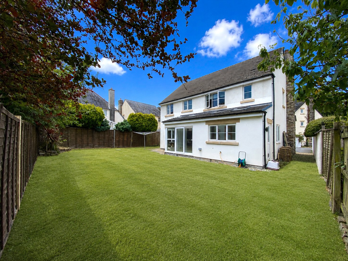 property-img