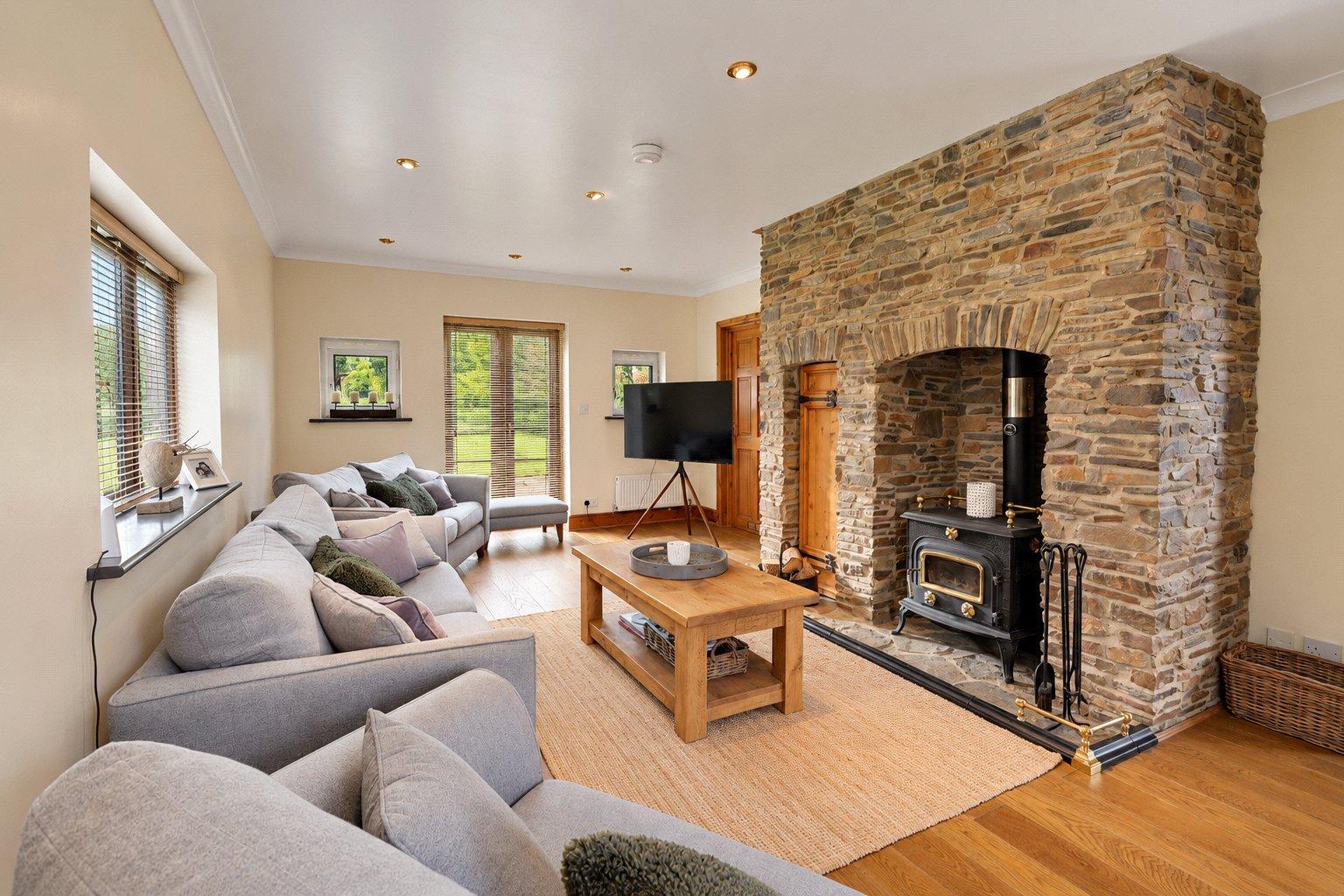 property-img
