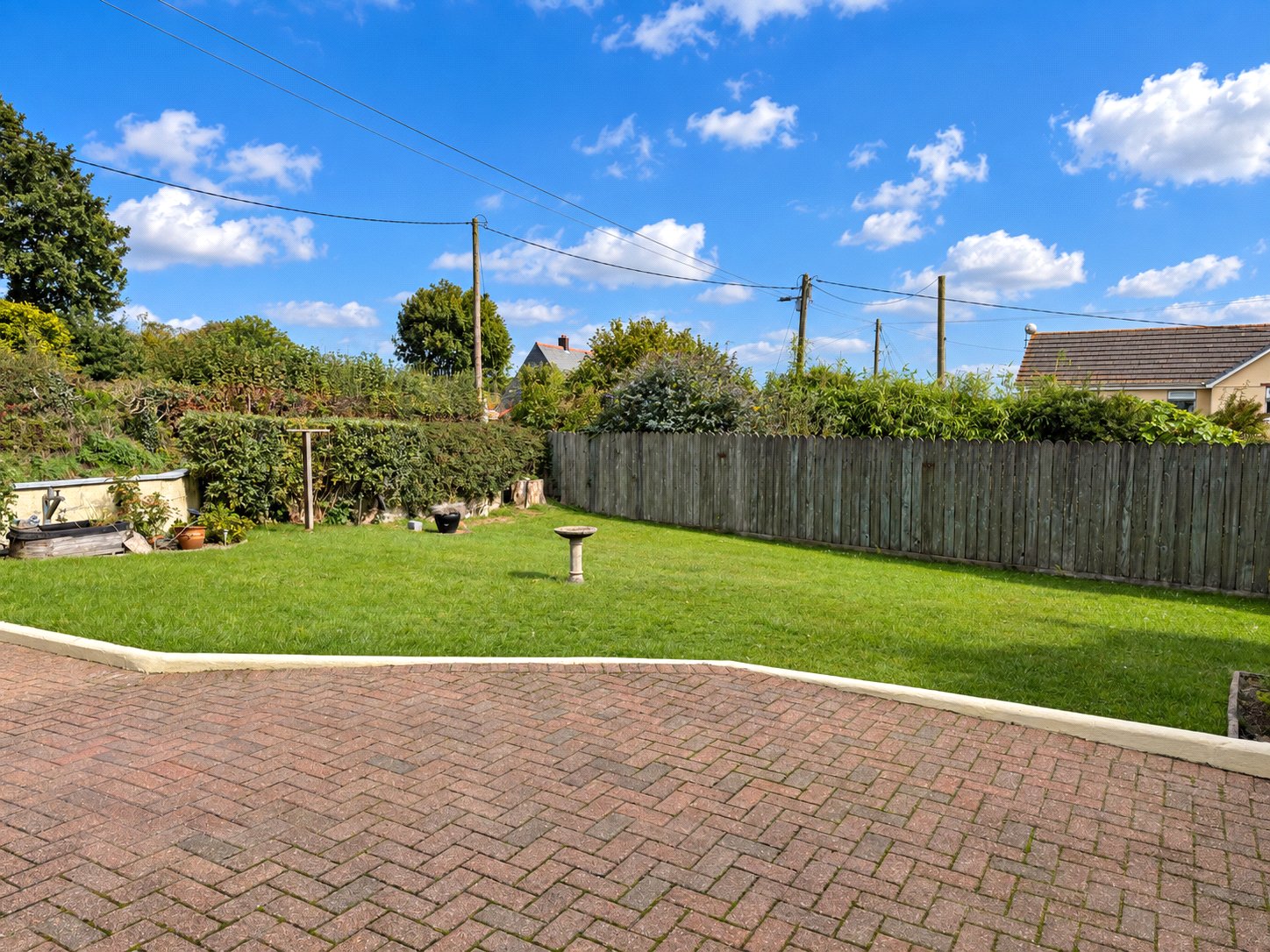 property-img