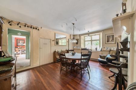 1282076-97-68261f...