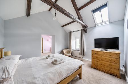 1295211-30-683a01...