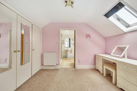 1295211-34-683a01...