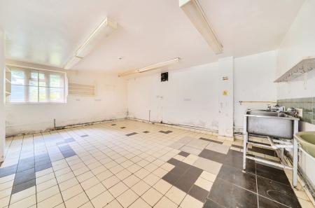 1330551-19-688a62...