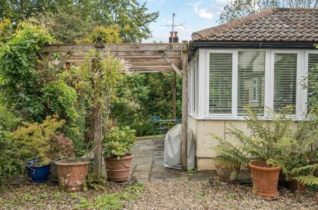 1346509-32-68b700...