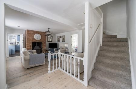 1346509-17-68b6ff...