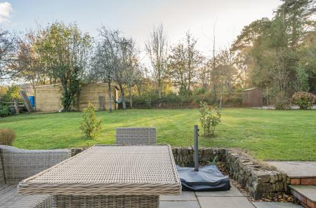 1383937-1-691f380...