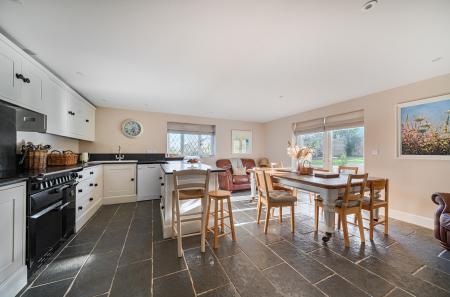 1383937-33-691f3e...