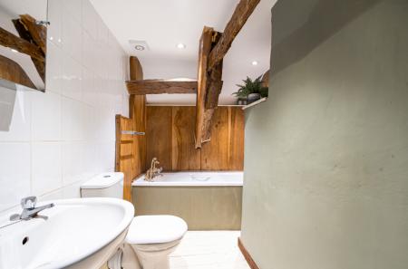 1407811-10-698b75...