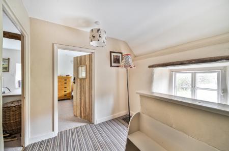 1407811-9-698b757...