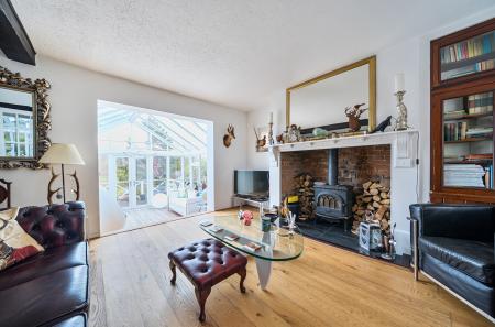 1416868-8-6998b31...